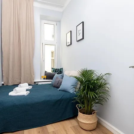 Barbacan - Old Town - By Upstairs Appartement