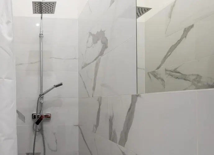 Barbacan - Old Town - By Upstairs * Cracovie