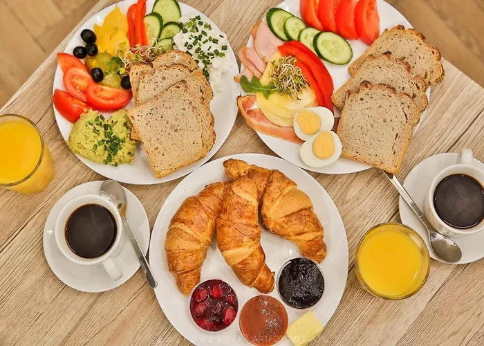 Barbacan - Old Town - By Upstairs *