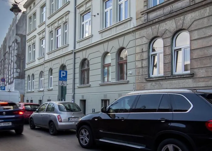 Barbacan - Old Town - By Upstairs *