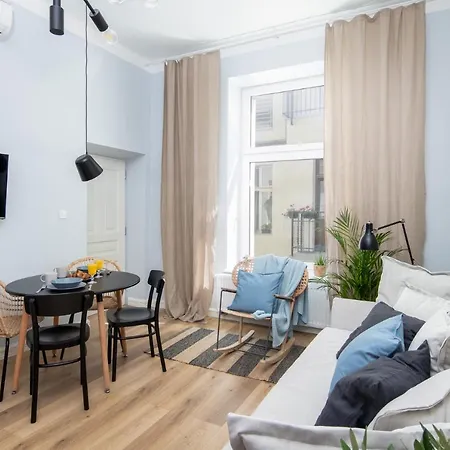 Barbacan - Old Town - By Upstairs * Krakow