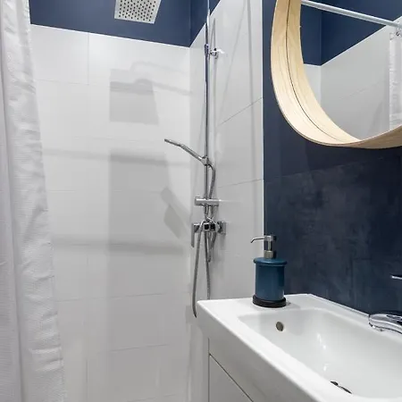 Apartment Barbacan - Old Town - By Upstairs Krakow